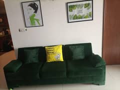 Elegant Green Velvet 3-Seater Sofa