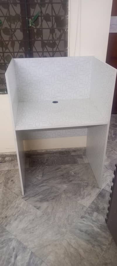 call centre table work station cubical executive table