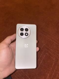 One plus ace 5 16+12/256gb 10/10