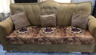6 seater sofa set/ well conditioned