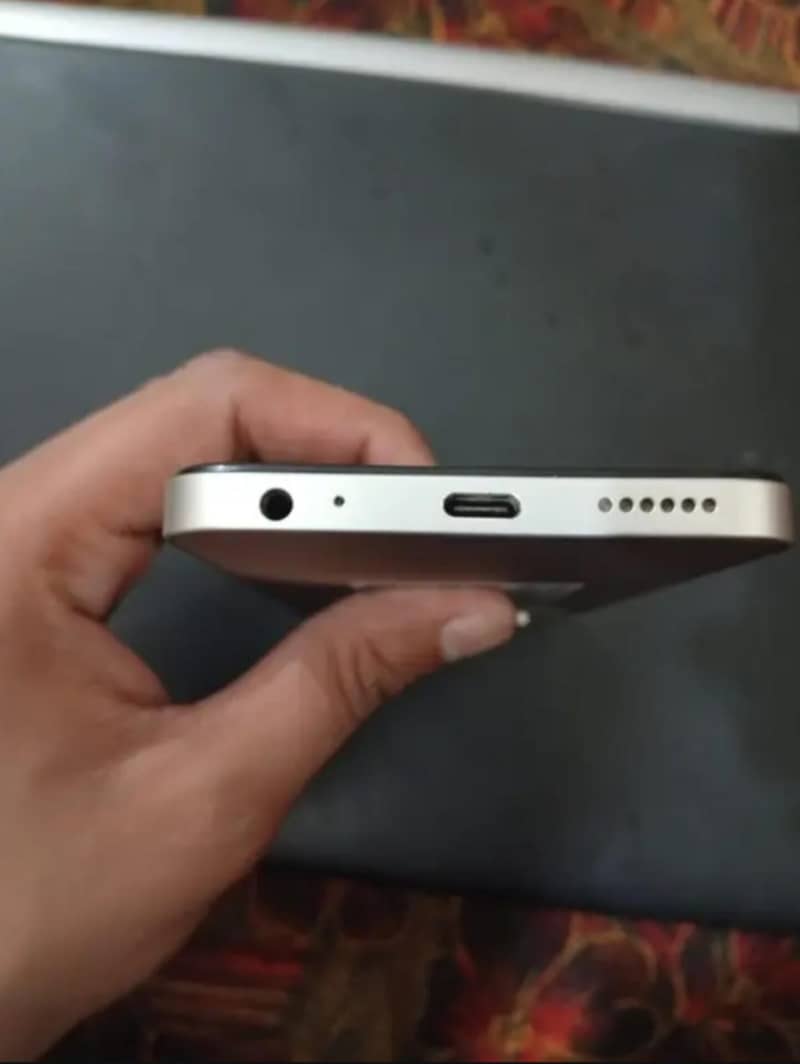 TECNO SPARK Go 1 ( without box ) 4
