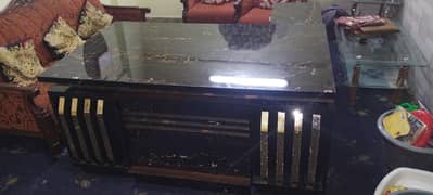 premium office boss table
