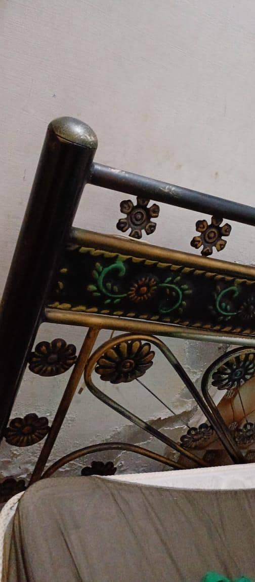 iron bed 6