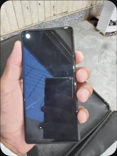 exchange possible with Samsung or google pixel 7