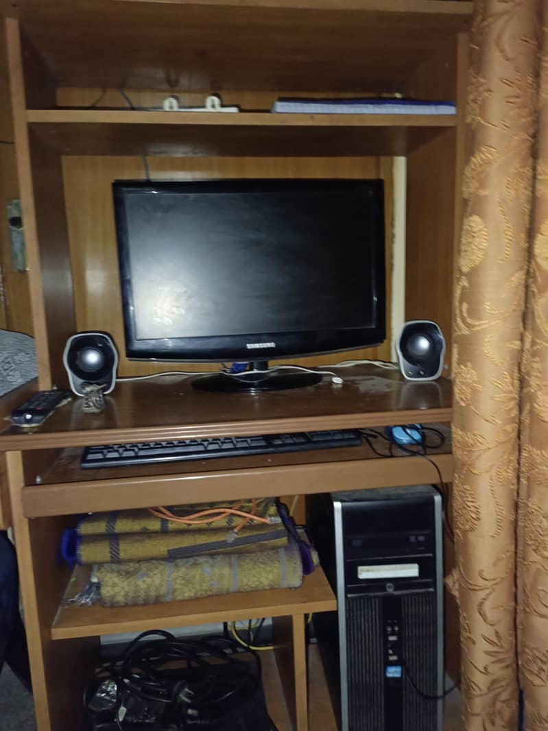 computer table 0