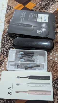 ELECTRIC TOOTH BRUSH FOR SALE ALL BRAND NEW