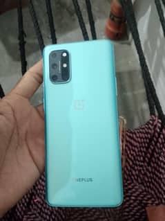 one plus 8t 12ram256gb dual Sim PTA .  note open reper  . Only green l