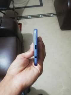 vivo v21e 8/128 good condition