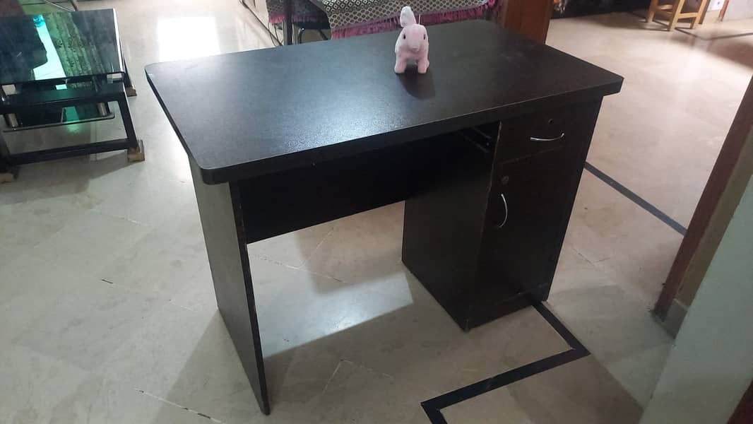 Study Table / Computer Table 0