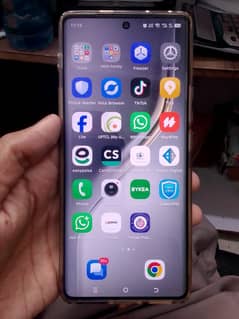 Selling tecno camon 30s 8/256 GB