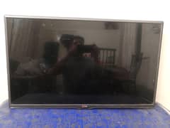 LG LED TV 32 INCHES Simple Panel Broken