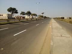 Facing Park Beautiful Location 1-Kanal Plot For Sale Easy Access To 120 Feet Main Road
