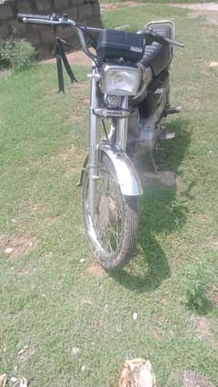 honda 125 in good condition 2015 model
