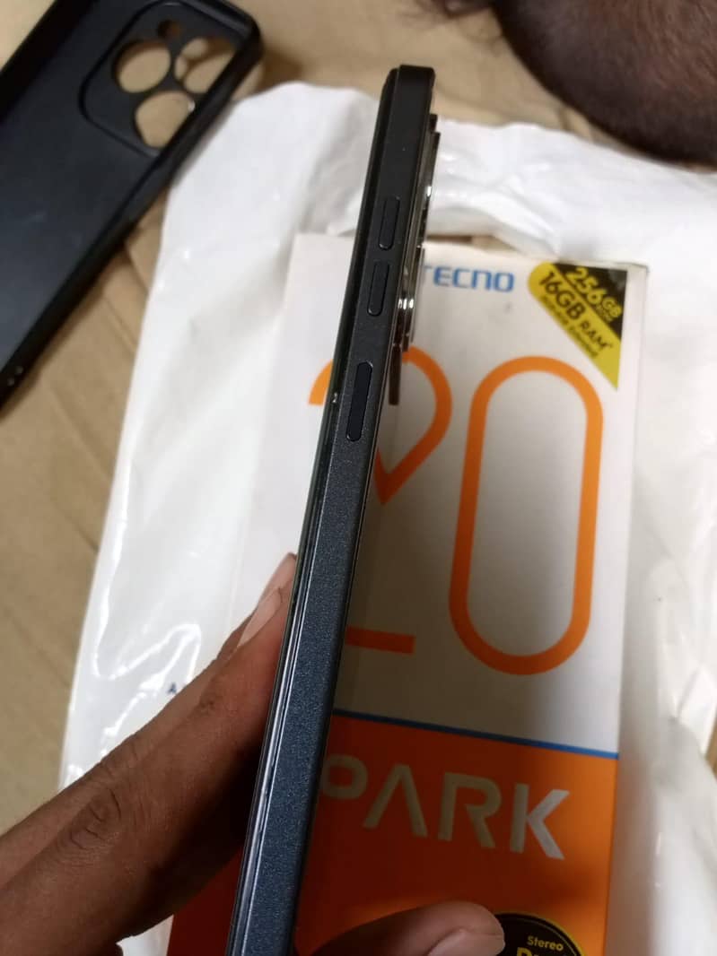 Techno spark 20 in good condition 2