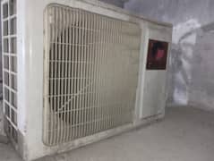 gree AC 1ton good condition  urgent sale