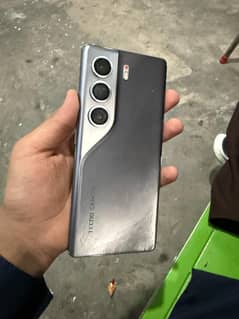 I am selling Tecno Camon 40 pro