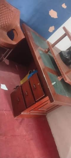 chair tabil