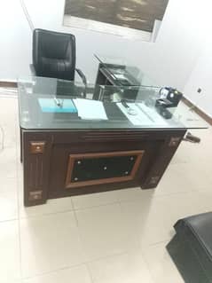OFFICE GLASS TABLE WITH SIDE COMPUTER TABLE WITH HEAVY GLASS