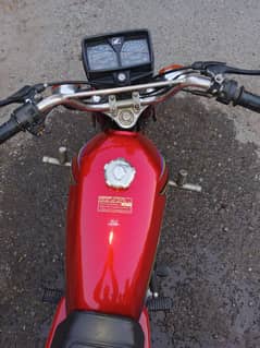 Honda cg 125 2017 model