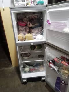 Dawlance fridge good condition