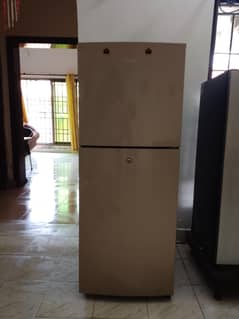 fridge 2 door used 10/9 condition