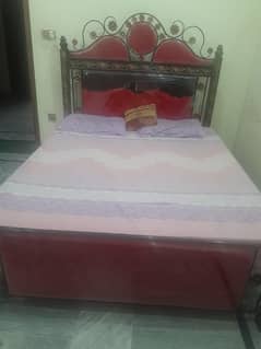 iron double bed with matrice