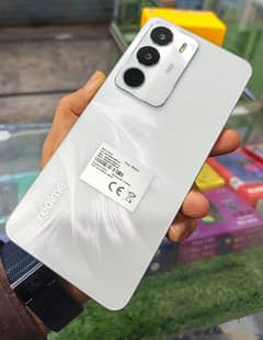 Realme C71 what's app 03230915322