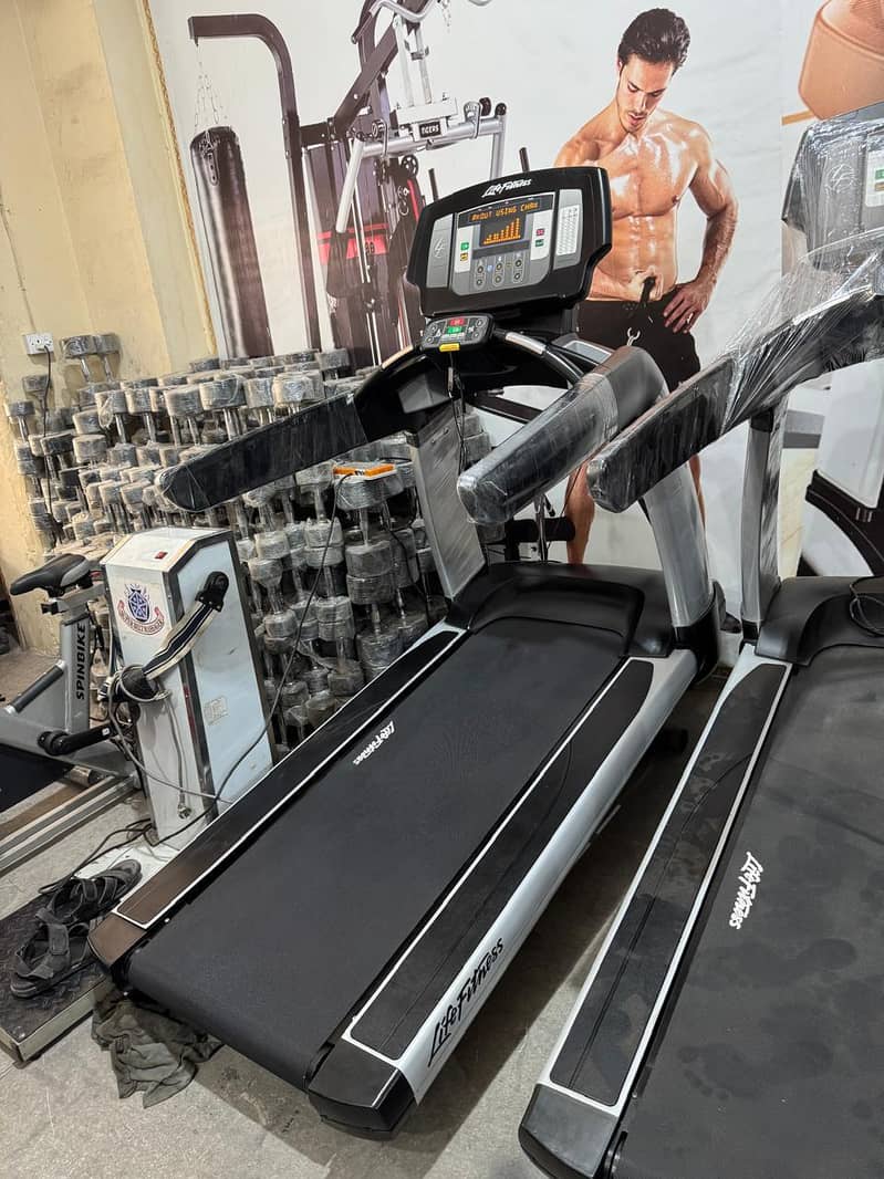 TREADMIL / RUNNING MACHINE / WALKING MACHINE / ELECTRIC MACHINE 2
