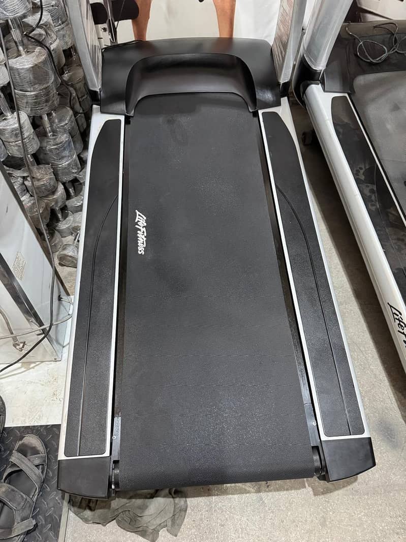 TREADMIL / RUNNING MACHINE / WALKING MACHINE / ELECTRIC MACHINE 4
