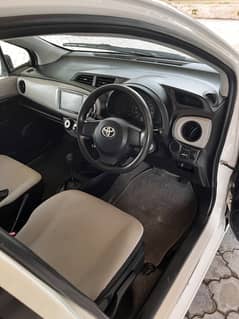 Toyota Vitz 2012