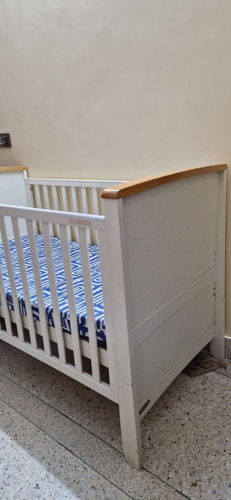 BABY COT 3