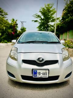 vitz for sale