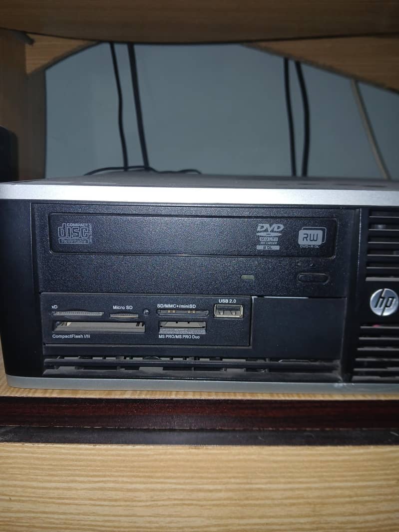 Desktop + Lcd + Keyboard mouse +  Table 3