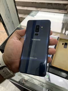 S9 plus 6/256 with box