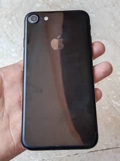 I phone 7 pta approved 128gb 10by9 jazak Allah