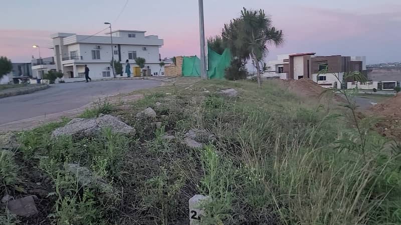 1 Kanal Top Heighted Front Open With Green Area . Solid And Level Plot On Very Cheap Price. 2.95 Cr. Slightly Negotiable. 13