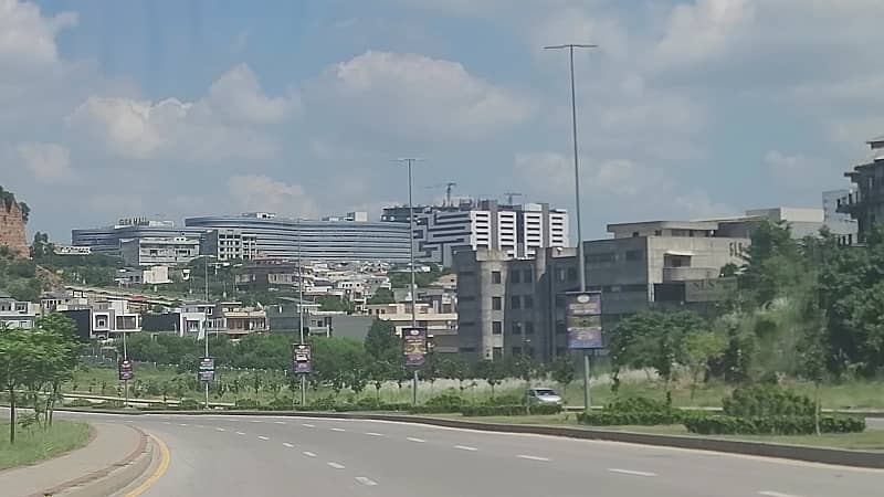 1 Kanal Top Heighted Front Open With Green Area . Solid And Level Plot On Very Cheap Price. 2.95 Cr. Slightly Negotiable. 36