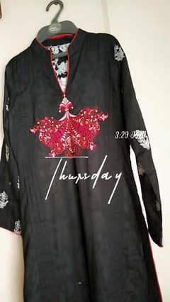 ya just one time used dress h fiull  embrodered sana safinaz brand