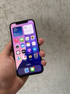 iPhone 12 / 128GB
