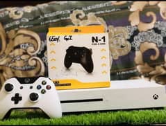 Xbox one s (1TB)