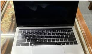 Macbook Pro 2017 - 512 SSD - space grey
