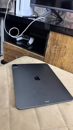 Apple iPad Pro M1 Chip good condition