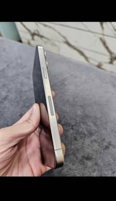 I phone 15 pro max jv