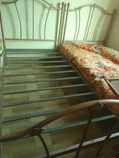 single bed for sale