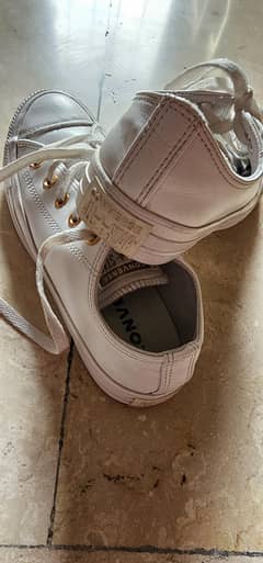 converse shoes