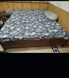 dubble bed with metress, study Table, sewing machine