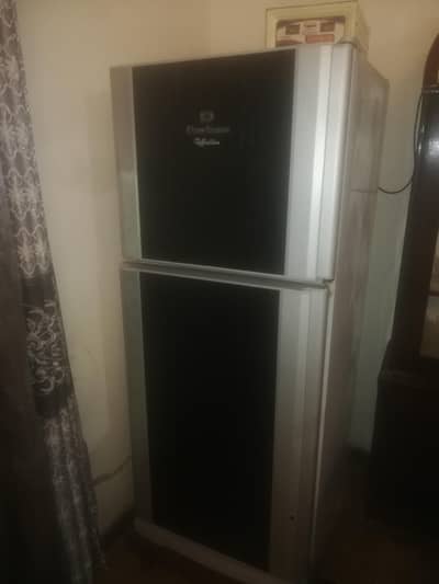 dawlance refrigerator reflection black