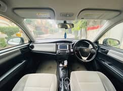 Corolla Axio Hybrid 2017
