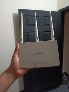 TENDA F3 ROUTER USED