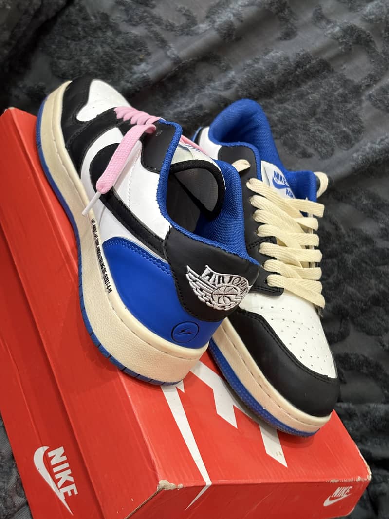 Travis Scot Fragment lows 2